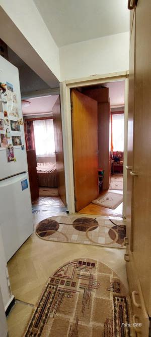 Apartament 4 camere decomandat, conf. 1, et. 2, 2 băi, balcon, debara, pivniță - imagine 6