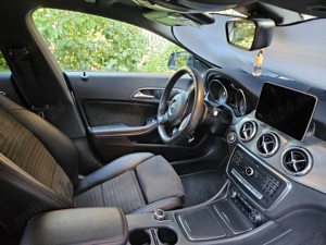 Mercedes CLA 200 Face-lift km puțini si reali - imagine 9