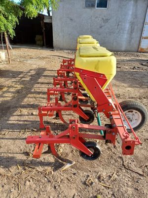 Vând met de ierbicidat, prasitoare, plug. - imagine 7