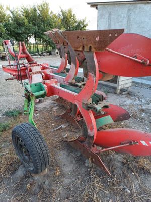 Vând met de ierbicidat, prasitoare, plug. - imagine 4