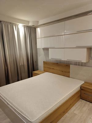 Închiriez apartament cu doua camere  - imagine 5