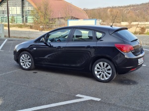 Opel Astra J an 2010 1.6 benzina euro 5 Germania jenți  - imagine 5 Opel Astra J an 2010 1.6 benzina euro 5 Germania jenți  - imagine 5