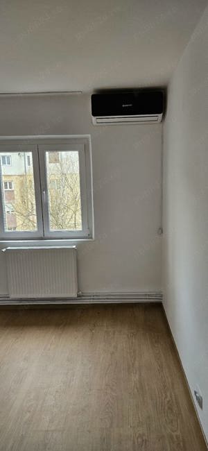   Apartament cu 3 camere zona Saguna decomandat etaj 3 langa Casa de Pensii centrala proprie - imagine 18