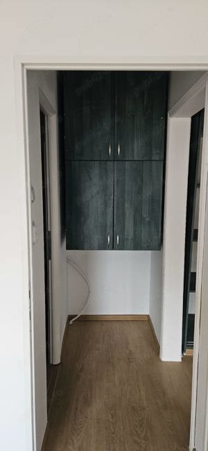 Apartament cu 3 camere zona Saguna decomandat etaj 3 langa Casa de Pensii centrala proprie - imagine 12