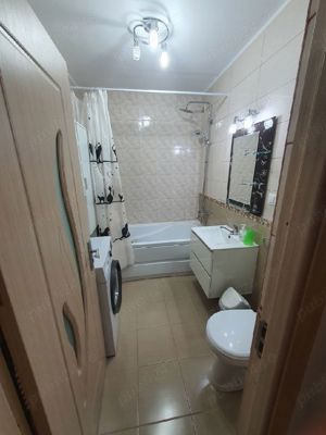 Închiriez apartament 2 camere - imagine 9