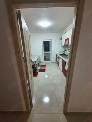 Închiriez apartament 2 camere - imagine 2