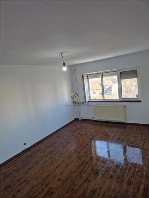 Apartament 2 camere decomandat etaj 3 zona Plavat 2 Girocului - imagine 12