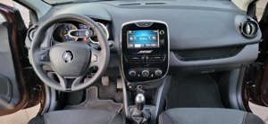 Renault Clio Model Bose