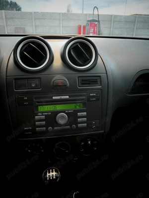 Vând sau schimb ford fiesta FACELIFT  - imagine 2