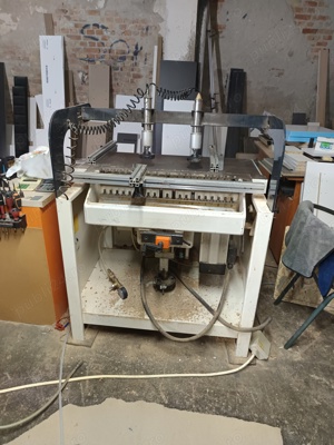 Mașina de găurit multiplu  - imagine 2