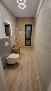 Apartament "LA CHEIE" cu 3 camere, etaj 2, SU=78 mp. Preț 10900 EURO + TVA  - imagine 2