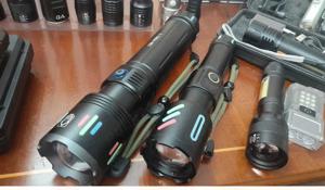 Lanterne metal lumina foarte puternica acumulator zoom raza 100-900metri , noi la cutie - imagine 3