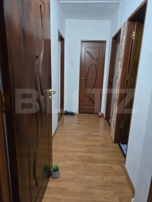 Apartament cu 3 camere, 70 mp, zona Micro 14 - imagine 4