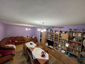  Vilă cu 5 Camere în zona C.A. Rosseti- Sărărie  *Preț: 380.000 EUR* - imagine 5