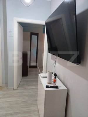 Apartament 3 camere, zona Terra, cu parcare inclusa - imagine 4