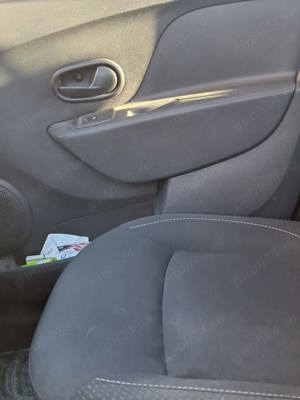 Vand logan fab 2017 autorizat taxi pret 6200 euro. - imagine 2