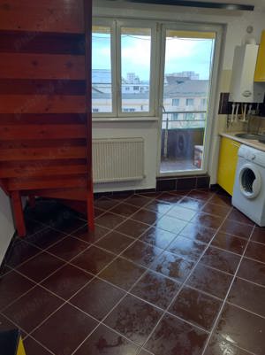 Apartament tip mansarda ,situat la etajul 5  5 , compartimentat pe 2 niveluri -zona Nicolina - imagine 2