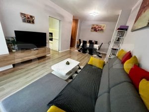 Apartament 2 camere, 57 mp, decomandat, parcare subterana, zona Sopor - imagine 2