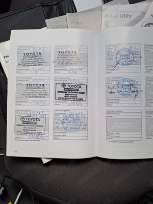 Vând Toyota Prius 2010 Hybrid cu istoric. - imagine 8