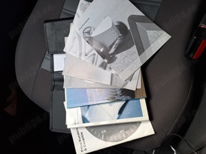 Vând Toyota Prius 2010 Hybrid cu istoric. - imagine 10