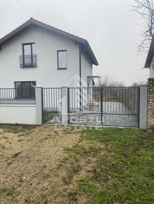 Exclusivitate Duplex  despărțit prin camera tehnica i Sacosul Turcesc