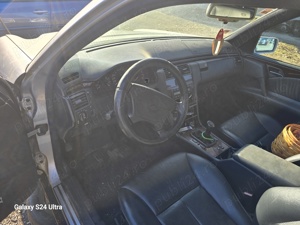 Dezmembrez Mercedes-Benz E 200 an 1996 tip 111.942 i perfecta stare de functionare - imagine 4