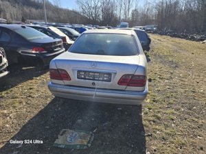 Dezmembrez Mercedes-Benz E 200 an 1996 tip 111.942 i perfecta stare de functionare - imagine 10