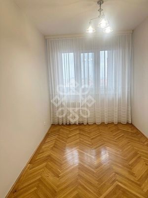 Apartament 3 camere de inchiriat B-dul Magheru Oradea - imagine 8