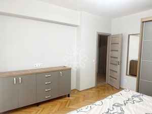 Apartament 3 camere de inchiriat B-dul Magheru Oradea - imagine 5