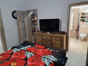 1 2 Duplex, Despartit prin garaj, Finisaje deosebite, 4 dormitoare - imagine 5