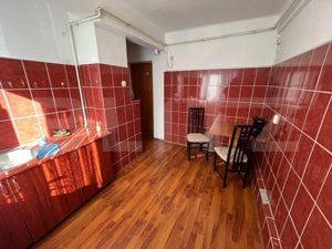 Apartament 2 camere, 43 mp, semidecomandat, zona Centrala - imagine 5