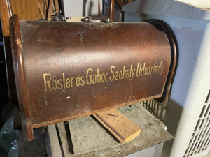 Masina de cusut veche - imagine 2