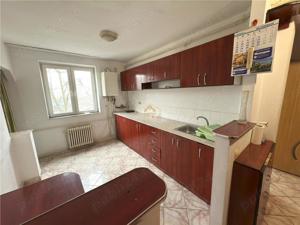 Apartament cu 3 camere | Micro 15 - imagine 2