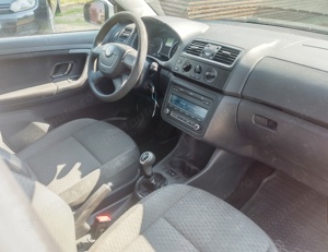 Skoda Fabia 2011 GreenLine 1.2tdi 75cp Euro5 - imagine 2