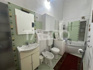 Apartament la casa 85 mp utili 3 camere la parter zona Sub Arini - imagine 5