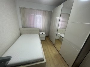 Apartament 3 camere dec. 2 bai   Lipovei   artera Sever Bocu amenajat!! - imagine 2