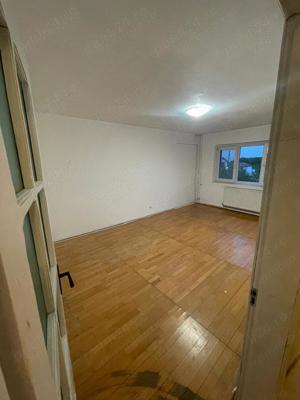 Apartament 3 camere Lipovei, Centrala proprie, 2 dormitoare, etaj 2 din 4