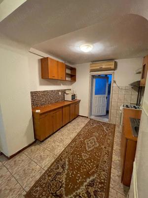 Apartament 3 camere Lipovei, Centrala proprie, 2 dormitoare, etaj 2 din 4 - imagine 6