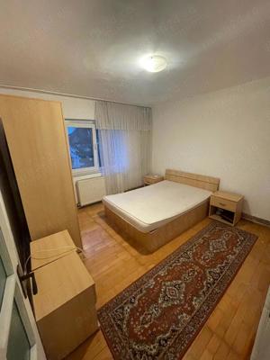 Apartament 3 camere Lipovei, Centrala proprie, 2 dormitoare, etaj 2 din 4 - imagine 4