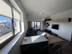 Proprietar, inchiriez apartament de 60mp, cu terasa de 27mp si garaj subteran.  - imagine 1