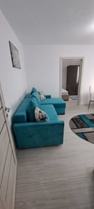 Închiriez apartament 