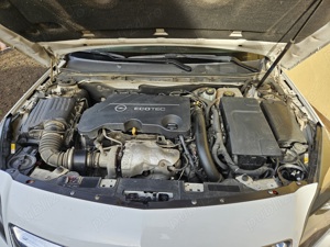 Opel Insignia Sport Tourer B20DTH 4X4 2016 - imagine 4