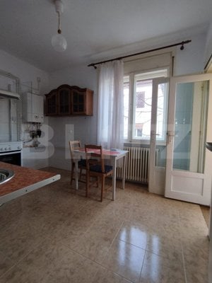 Apartament 2 camere, antreu spatios, 3 terase- una inchisa, garaj, zona Medicina - imagine 8