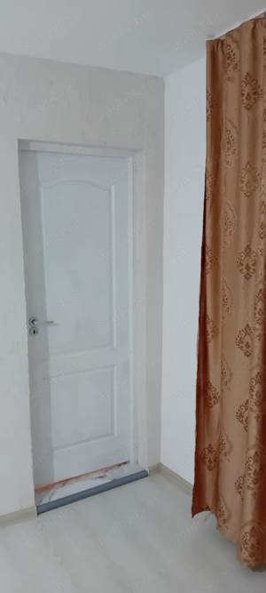 Proprietar vând apartament cu 2 camere in Min Caransebeș - imagine 7