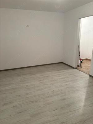 Vand apartament cu 2 camere!