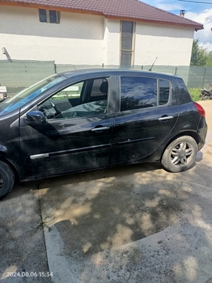 Dezmembrez Clio 3 facelift 2010 - imagine 2