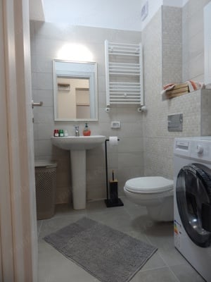 Inchiriez Apartament Nou 2 Camere - Dimri Residence Sector 6 - imagine 8