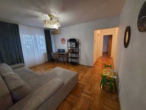 Apartament cu 3 camere, etaj 3, zona Dacia