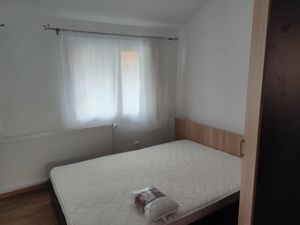 7 Noiembrie - Inchiriere apartament 3 camere - Str. Tolstoi - imagine 4