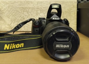 Aparat foto DSLR Nikon D5000 +2 obiective Nikkor 18 - 105 mm si Nikkor 35 mm